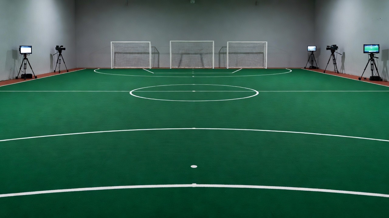 Quadra de futsal com sistema de vídeo suporte no Estadual