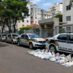 Viaturas da PM em operação de apreensão de drogas no Condomínio Porto Belo