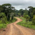 Estrada rural no interior de Rondônia durante pré-campanha ao Senado