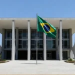 Fachada do STJ em Brasília representando decisão judicial sobre homicídios em SP