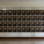 Galeria de Corregedores do TJRO com molduras de fotos inauguradas