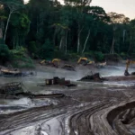 Área de mineração ilegal de ouro na Amazônia em Rondônia e Mato Grosso