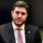 PF encontra R$ 2 milhões em dinheiro vivo com motorista ligado ao deputado Maurício Carvalho