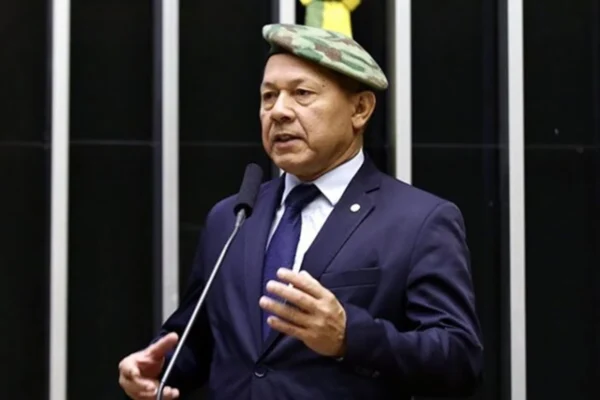 Deputado Chrisóstomo propõe integração de Forças Armadas e PF para vigiar fronteira de Rondônia