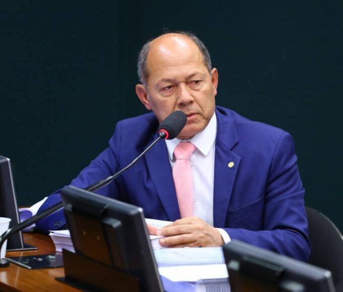 Deputado Coronel Chrisóstomo propõe simplificação na regularização fundiária de pequenas propriedades rurais