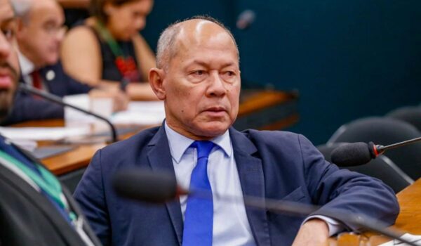 Deputado Coronel Chrisóstomo cobra CPI das fraudes no INSS para ressarcir aposentados de Rondônia